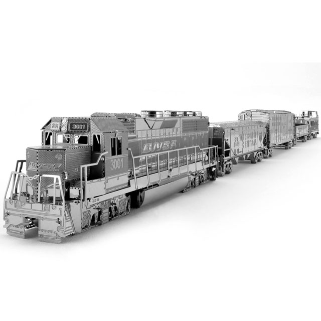 FREIGHT TRAIN GIFT SET INCLUDES ENGINE + 4 CARS