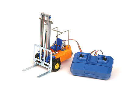 REMOTE CONTROLLED FORKLIFT WITH WIRE