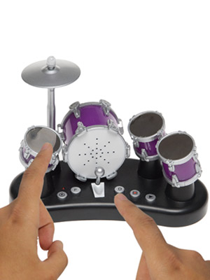 FINGER DRUMS-AGES 5+ REQUIRES 2XAAA BATTERIES