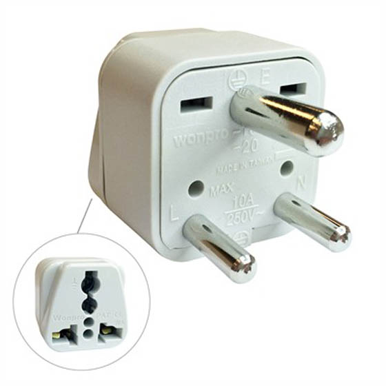 TRAVEL ADAPTER 3P INDIAN PLUG TO UNIVERSAL JACK WITH GROUND