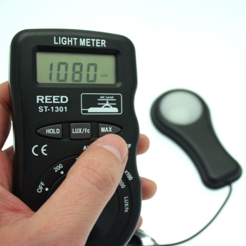 LIGHT METER 4710