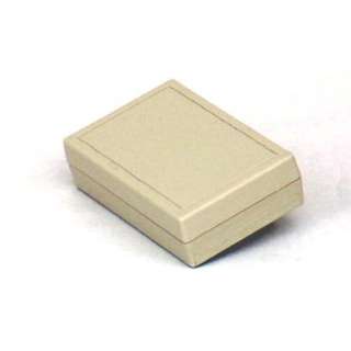 PROJECT BOX 5.7X3.6X1.3IN PLAS BEIGE WITH BATTERY COMPARTMENTSKU:35511